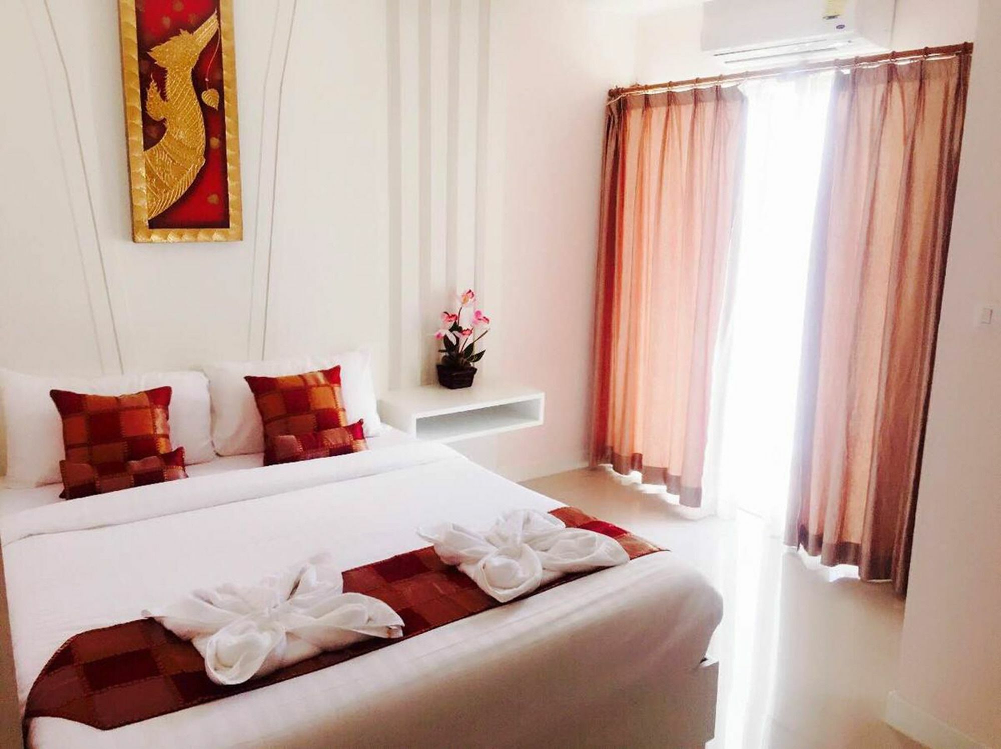 J Sweet Dream Boutique Hotel Phuket Patong Extérieur photo